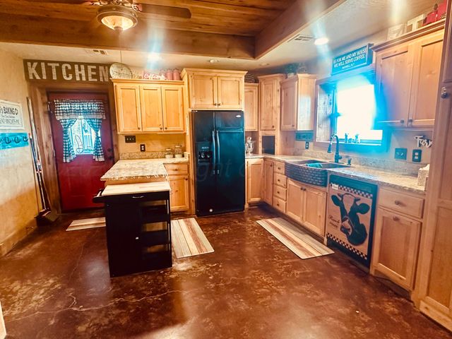 5100 CR L, Stratford, TX 79084