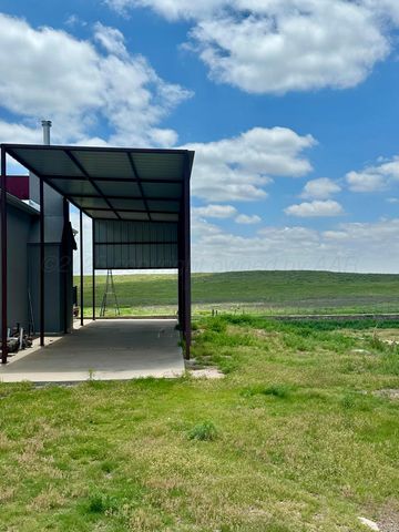 5100 CR L, Stratford, TX 79084