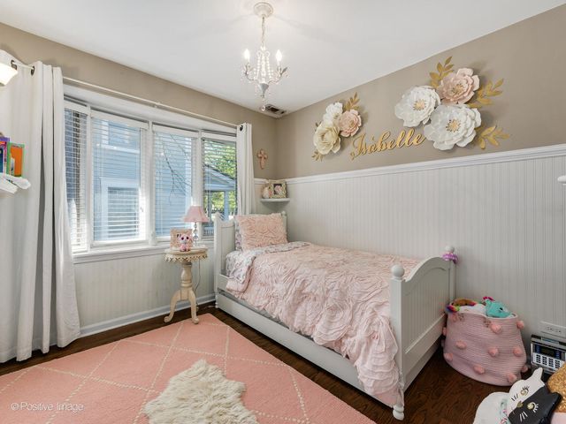 789 Hill Avenue, Glen Ellyn, IL 60137