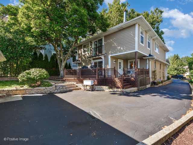 789 Hill Avenue, Glen Ellyn, IL 60137