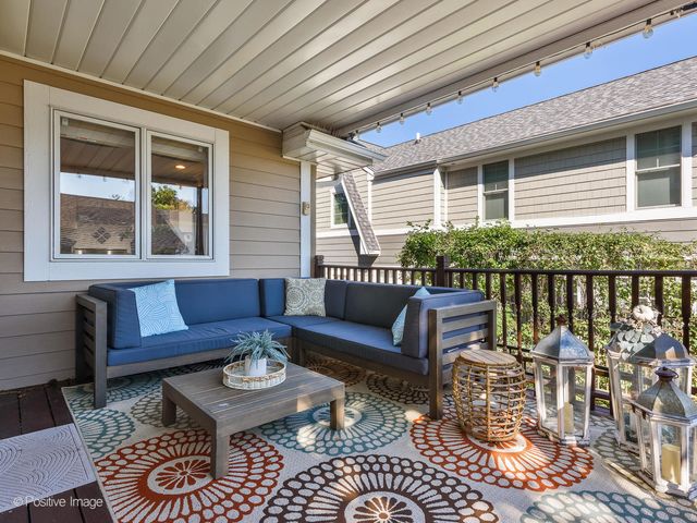 789 Hill Avenue, Glen Ellyn, IL 60137