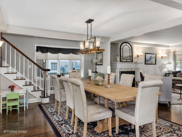 789 Hill Avenue, Glen Ellyn, IL 60137