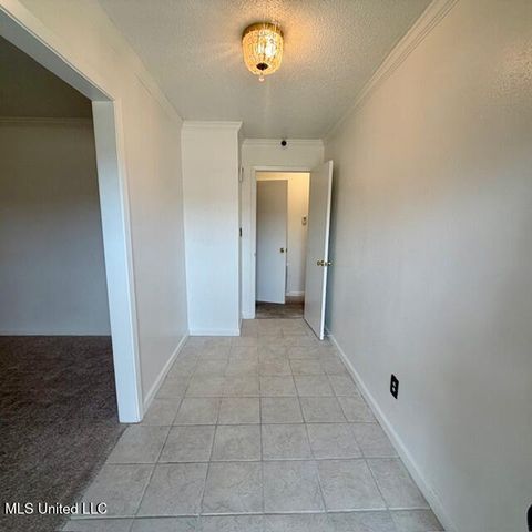 1301 Heidenheim Drive, Pascagoula, MS 39581