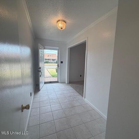 1301 Heidenheim Drive, Pascagoula, MS 39581