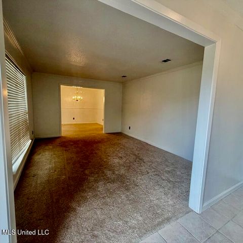 1301 Heidenheim Drive, Pascagoula, MS 39581