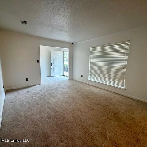 1301 Heidenheim Drive, Pascagoula, MS 39581