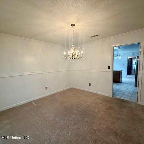 1301 Heidenheim Drive, Pascagoula, MS 39581