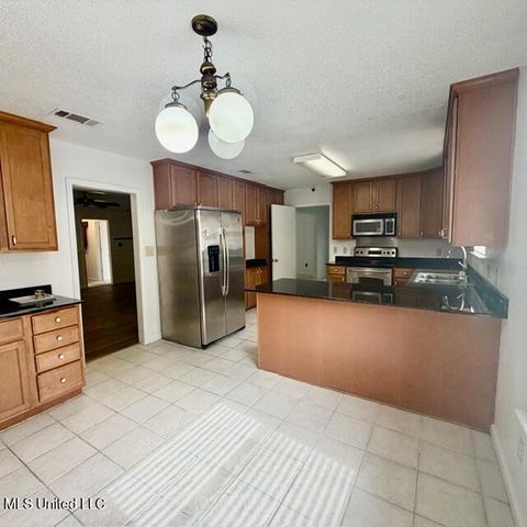 1301 Heidenheim Drive, Pascagoula, MS 39581