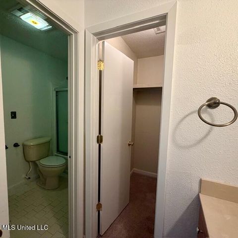 1301 Heidenheim Drive, Pascagoula, MS 39581