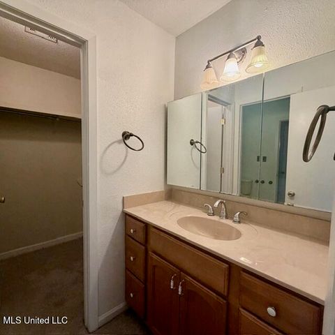 1301 Heidenheim Drive, Pascagoula, MS 39581