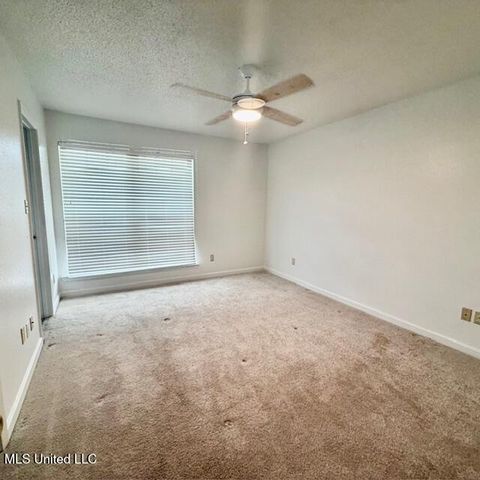 1301 Heidenheim Drive, Pascagoula, MS 39581