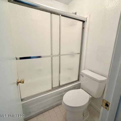 1301 Heidenheim Drive, Pascagoula, MS 39581