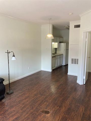 12166 Metric BLVD 208, Austin, TX 78758