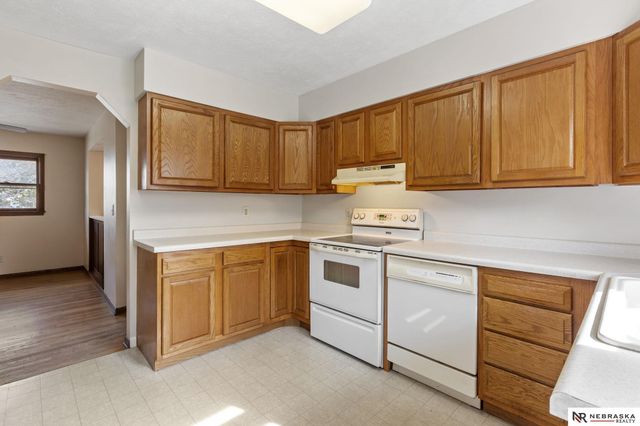 7629 Nebraska Avenue, Omaha, NE 68134