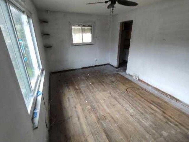 6 S Spring St, Allegheny West, PA 15223