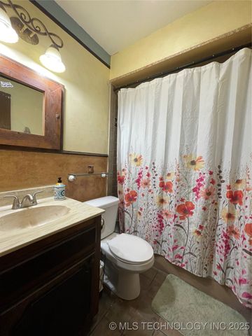 270 Hickory, Lone Grove, OK 73401