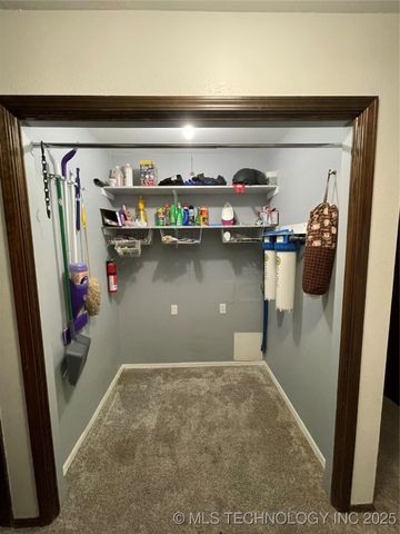 270 Hickory, Lone Grove, OK 73401