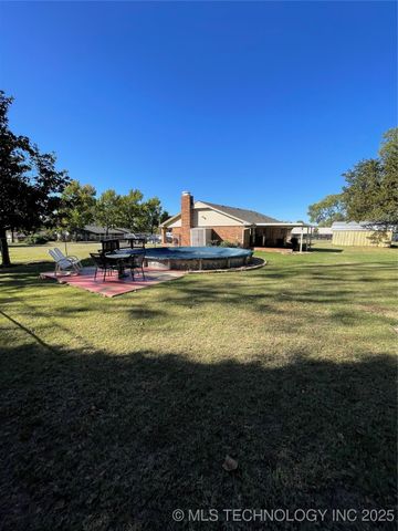 270 Hickory, Lone Grove, OK 73401