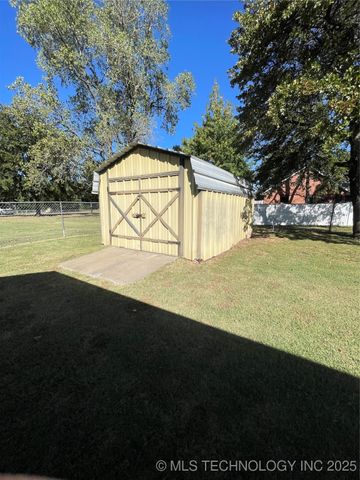 270 Hickory, Lone Grove, OK 73401