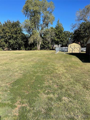 270 Hickory, Lone Grove, OK 73401