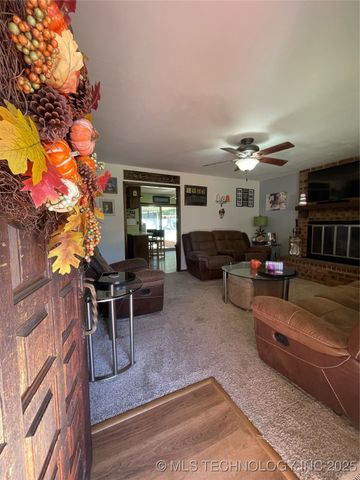 270 Hickory, Lone Grove, OK 73401