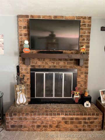 270 Hickory, Lone Grove, OK 73401