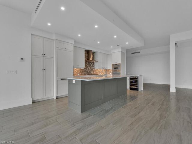 4810 PELICAN COLONY BLVD 304, Bonita Springs, FL 34134