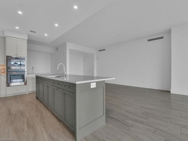 4810 PELICAN COLONY BLVD 304, Bonita Springs, FL 34134