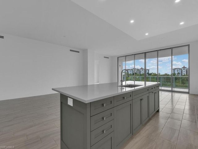 4810 PELICAN COLONY BLVD 304, Bonita Springs, FL 34134