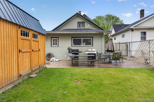 304 W Ridge Street, Owosso, MI 48867