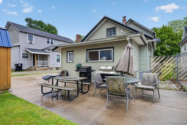 304 W Ridge Street, Owosso, MI 48867