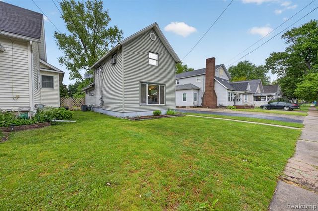 304 W Ridge Street, Owosso, MI 48867