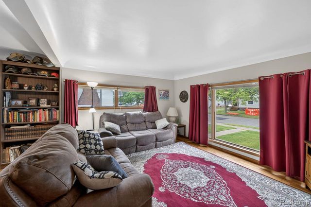 304 W Ridge Street, Owosso, MI 48867