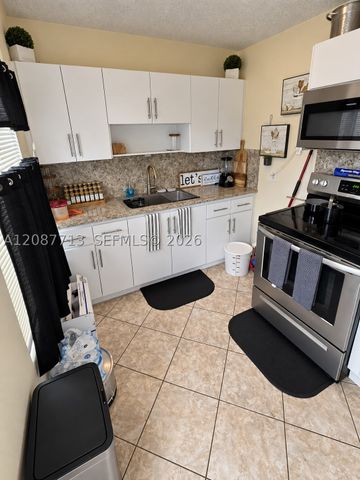 2101 NW 87th St, Miami, FL 33147