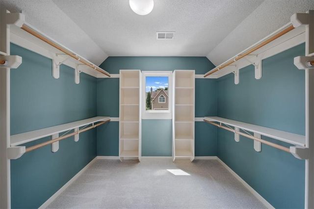 8202 W 144th Terrace, Overland Park, KS 66223