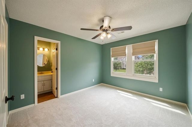 8202 W 144th Terrace, Overland Park, KS 66223