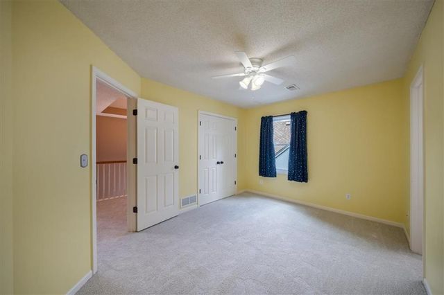 8202 W 144th Terrace, Overland Park, KS 66223