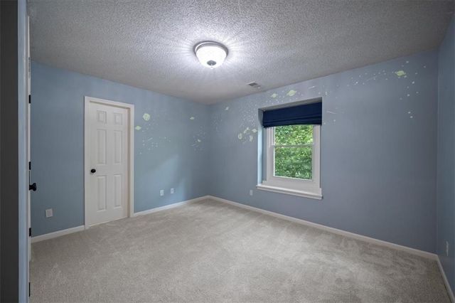 8202 W 144th Terrace, Overland Park, KS 66223