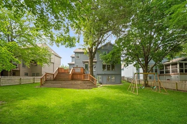 8202 W 144th Terrace, Overland Park, KS 66223