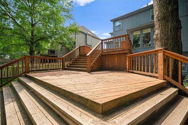 8202 W 144th Terrace, Overland Park, KS 66223