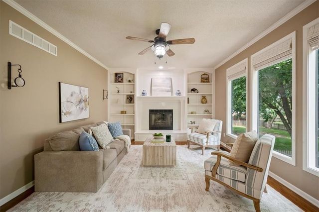 8202 W 144th Terrace, Overland Park, KS 66223
