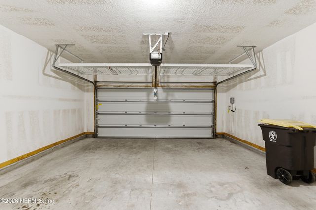 5853 CALVARY Drive, Jacksonville, FL 32244