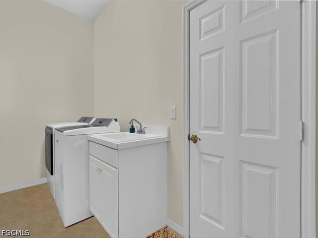 2314 Bainmar DR, Lehigh Acres, FL 33973
