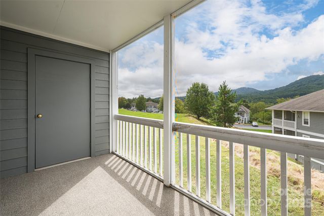 4805 Breakers Lane, Asheville, NC 28806