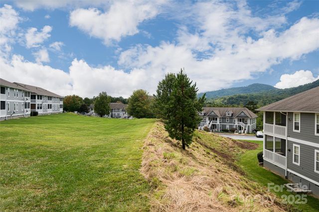 4805 Breakers Lane, Asheville, NC 28806