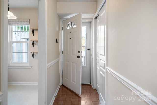 4805 Breakers Lane, Asheville, NC 28806