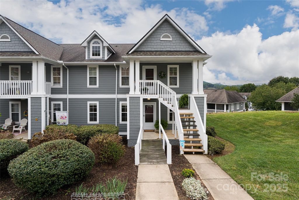 4805 Breakers Lane, Asheville, NC 28806