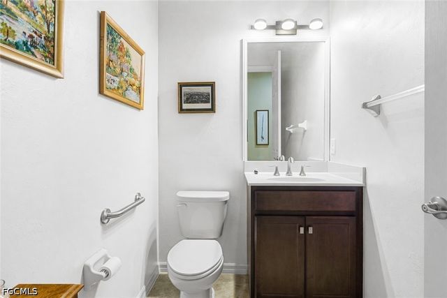 3188 Amadora CIR, Cape Coral, FL 33909