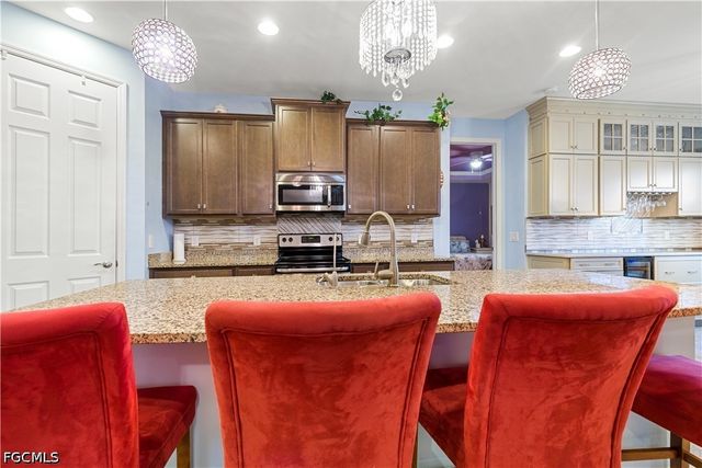 3188 Amadora CIR, Cape Coral, FL 33909