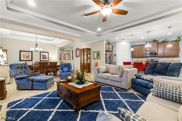 3188 Amadora CIR, Cape Coral, FL 33909